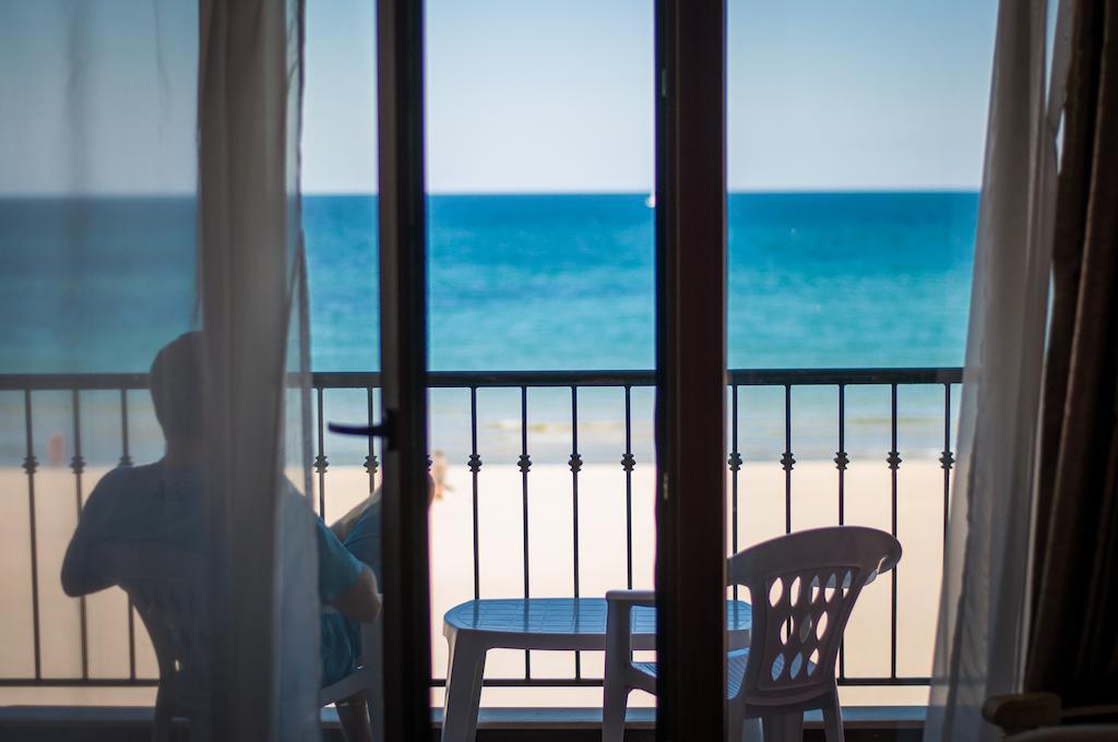 Rocamar Beach Resort Царёво Номер фото